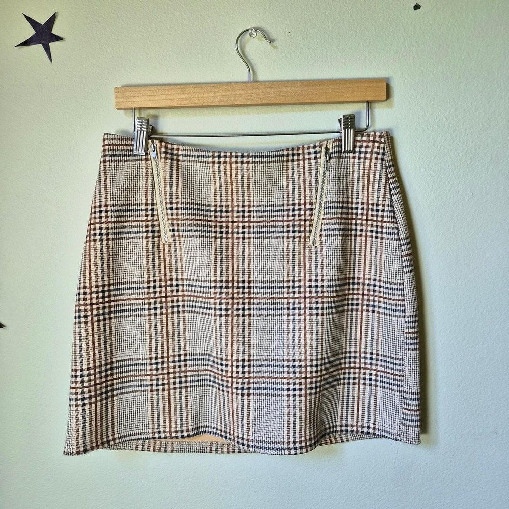 Le Lis‎ Plaid Mini Skirt Womens Large Academia Preppy Clueless Brown Schoolgirl